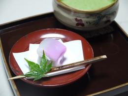 唐衣(からごろも)