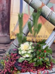 新春花あそび～山門のしつらえ